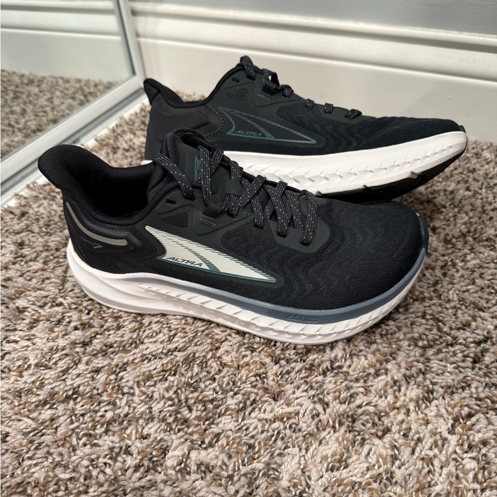 ALTRA Women's Torin 7 Road Running Shoe